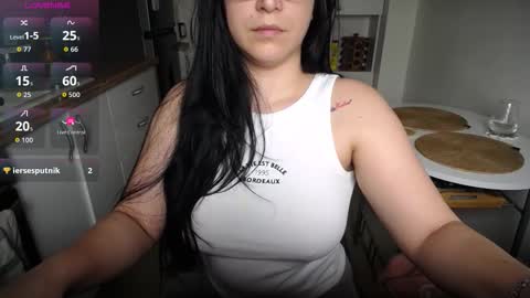 Snapshot of joanna_cw chatting on 02/06/26, 11:24 Jo online show from 02/06/26, 11:24