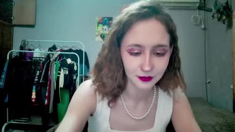 Joannatompson online show from 09/18/25, 01:18