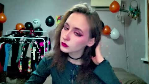 Joannatompson online show from 10/16/25, 02:56