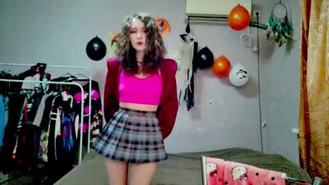 Joannatompson online show from 10/22/25, 02:56