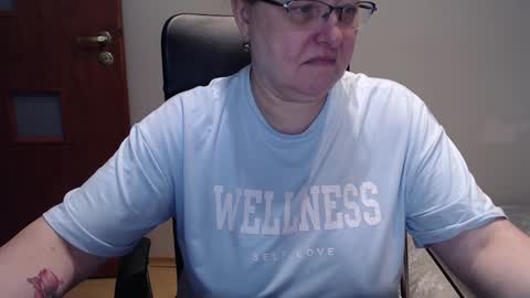 Joanna and Greg online show from 01/31/25, 08:32