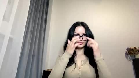 Joan online show from 03/12/26, 07:31