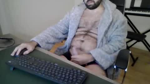 joaodias_18 online show from 11/26/25, 10:00