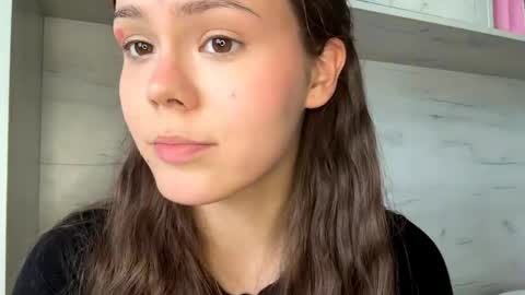 Mila online show from 04/01/26, 09:21