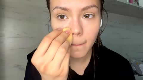 Mila online show from 04/27/26, 10:02