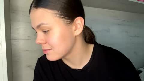 Mila online show from 05/06/26, 09:47