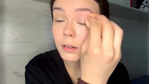 Mila online show from 05/15/26, 10:11