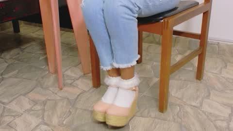 Jhulia online show from 11/27/25, 04:31