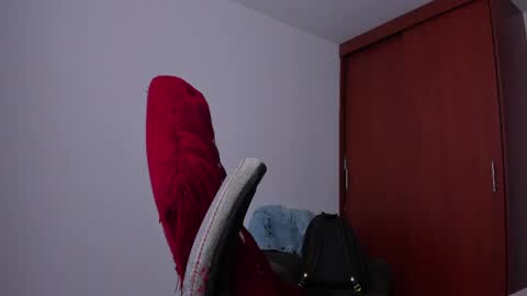 joe_esthetic online show from 04/15/26, 07:32