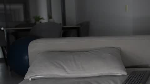 joe_steel1 online show from 12/10/24, 03:52