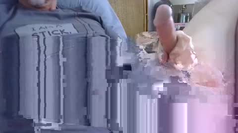 Snapshot of joeblow2525 chatting on 02/12/25, 12:44 joeblow2525 online show from 02/12/25, 12:44