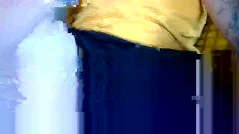 Snapshot of joeblow2525 chatting on 10/05/25, 11:52 joeblow2525 online show from 10/05/25, 11:52