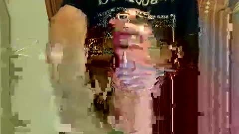 Snapshot of joeblow2525 chatting on 10/06/25, 11:02 joeblow2525 online show from 10/06/25, 11:02