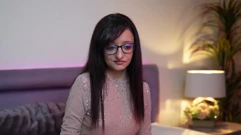  Joelle  online show from 10/17/25, 08:55