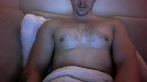 joeybanan online show from 10/31/25, 07:04