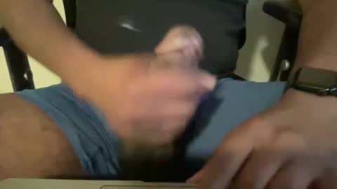 Snapshot of joeylyons chatting on 12/19/25, 12:50 joeylyons online show from 12/19/25, 12:50