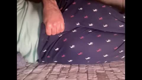 Snapshot of joeysexy15 chatting on 12/19/24, 09:28 Faisal online show from 12/19/24, 09:28