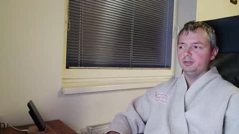 Jogger1991 online show from 12/01/24, 08:09