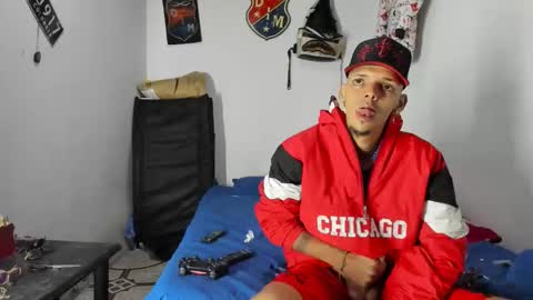 Snapshot of johan_and_antonella chatting on 02/15/26, 03:03 johan_and_antonella online show from 02/15/26, 03:03