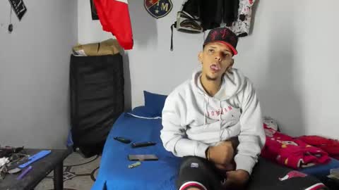 Snapshot of johan_and_antonella chatting on 02/19/26, 02:29 johan_and_antonella online show from 02/19/26, 02:29