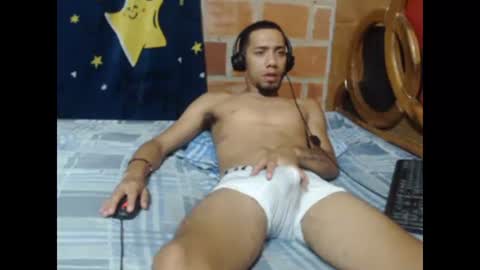 Snapshot of johan_horny_boy chatting on 01/08/25, 06:31 Johan online show from 01/08/25, 06:31