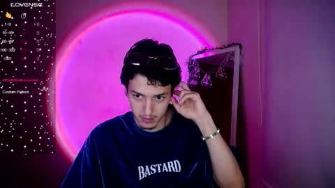 johan_parker222 online show from 02/11/26, 01:54