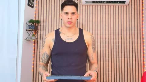 Snapshot of johan_speitzer chatting on 02/28/26, 02:23 johan speitzer online show from 02/28/26, 02:23