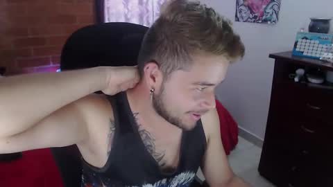 Snapshot of johanleonsweetboy chatting on 10/28/25, 01:14 JOHAN independient model online show from 10/28/25, 01:14