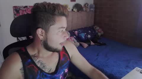 Snapshot of johanleonsweetboy chatting on 12/16/25, 05:07 JOHAN independient model online show from 12/16/25, 05:07