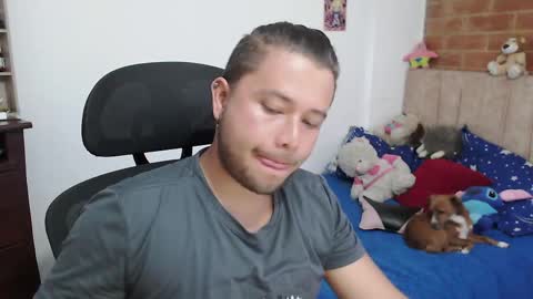 Snapshot of johanleonsweetboy chatting on 05/20/26, 02:23 JOHAN independient model online show from 05/20/26, 02:23