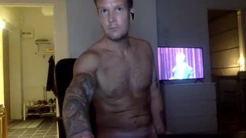 Snapshot of johannesjohnsson780 chatting on 10/12/25, 12:53 johannesjohnsson780 online show from 10/12/25, 12:53