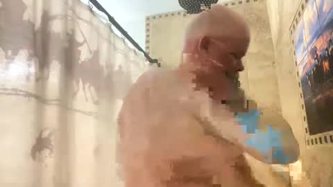 John online show from 09/19/25, 02:24