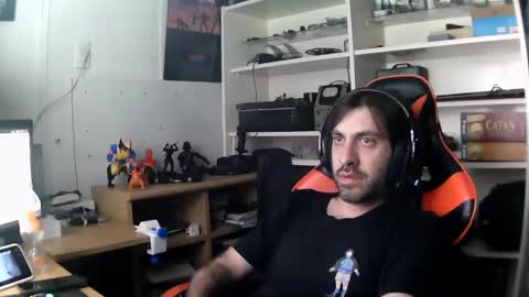 john online show from 11/05/25, 05:29
