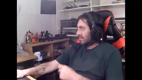 john online show from 11/07/25, 05:40