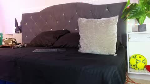 John  online show from 07/12/26, 12:07