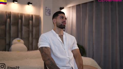 john online show from 11/06/25, 10:43