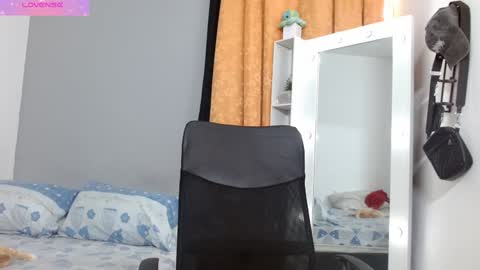 john_ssnow29 online show from 12/13/24, 09:20