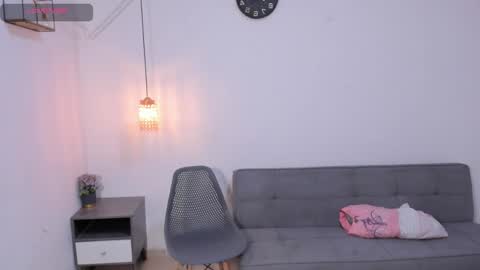 john_ssnow29 online show from 04/07/26, 01:06