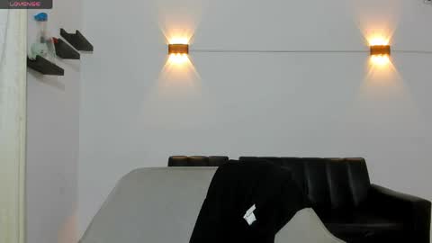 john_ssnow29 online show from 06/02/26, 01:02