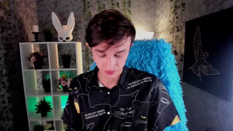 Snapshot of john_weasley chatting on 12/18/24, 08:03 John online show from 12/18/24, 08:03