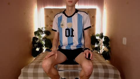 Snapshot of john_weasley chatting on 01/02/25, 12:24 John online show from 01/02/25, 12:24