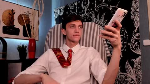 Snapshot of john_weasley chatting on 01/09/25, 03:04 John online show from 01/09/25, 03:04