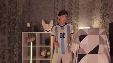 Snapshot of john_weasley chatting on 09/24/25, 12:30 John online show from 09/24/25, 12:30