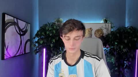 John online show from 11/04/25, 01:10