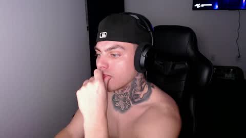 Snapshot of johnafterdark chatting on 02/03/26, 06:40 JAXX online show from 02/03/26, 06:40