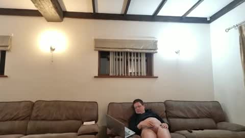 Snapshot of johnathan_stuart33 chatting on 05/21/26, 01:23 johnathan_stuart33 online show from 05/21/26, 01:23