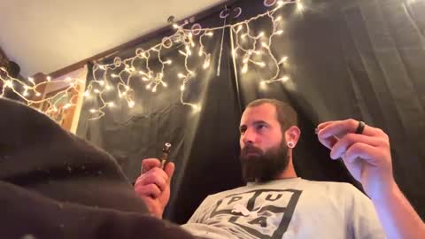 Snapshot of johnboii813 chatting on 12/09/24, 01:07 johnboii813 online show from 12/09/24, 01:07