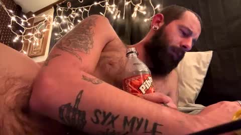 Snapshot of johnboii813 chatting on 12/09/24, 07:39 johnboii813 online show from 12/09/24, 07:39