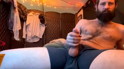 Snapshot of johnboii813 chatting on 01/29/25, 09:44 johnboii813 online show from 01/29/25, 09:44