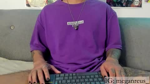 John carrie    Independent  Help me reach my goal 100 likes and 10000 followers  online show from 03/09/25, 04:49